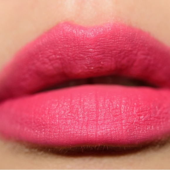 RARE BEAUTY LIP SOUFFLE MATTE CREAM LIPSTICK - MOTIVATE COLOR - Picture 6 of 8